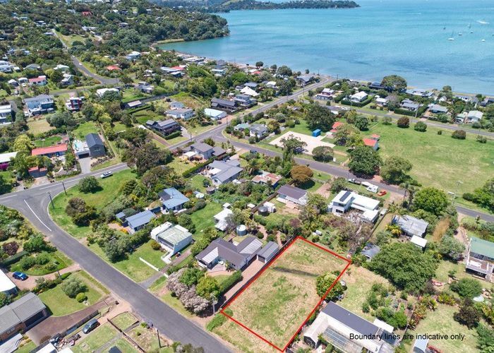  at 17 Manuka Road, Oneroa, Waiheke Island, Auckland