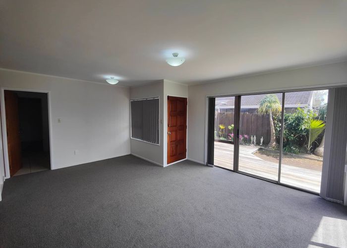  at 2/170 Pigeon Mountain Road,, Half Moon Bay, Manukau City, Auckland