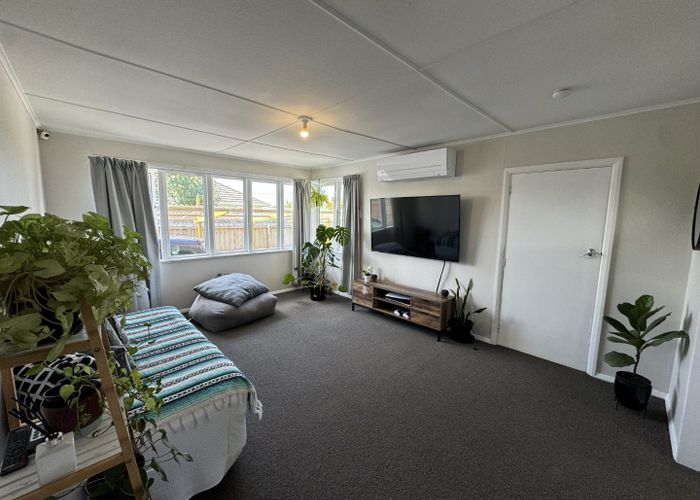  at 37 Fenchurch Street, Redwood, Christchurch City, Canterbury