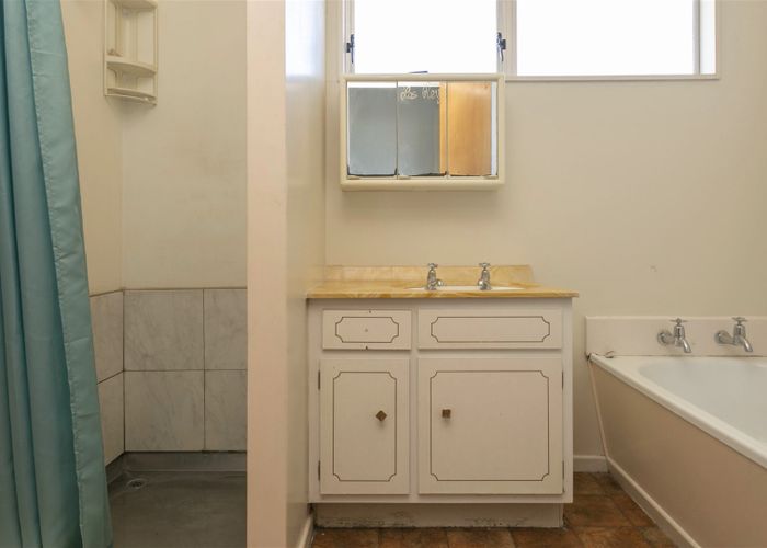  at 60 Matuku Street, Two Mile Bay, Taupo