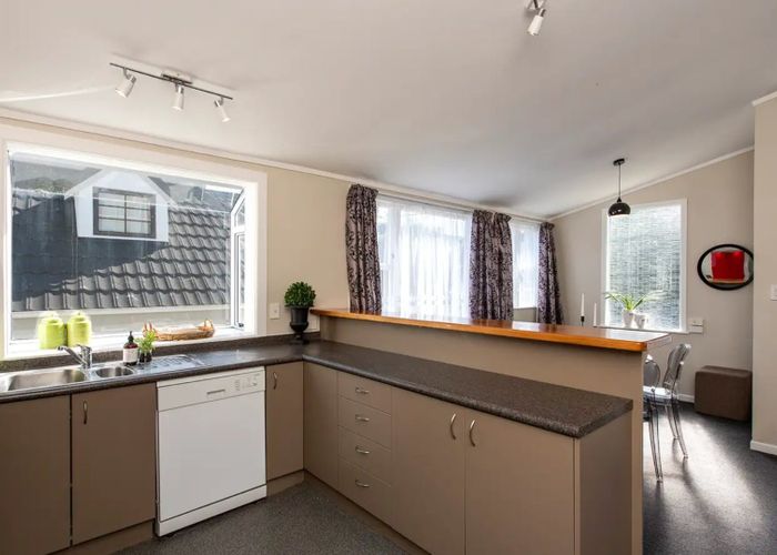  at 296 Karori Road, Karori, Wellington, Wellington