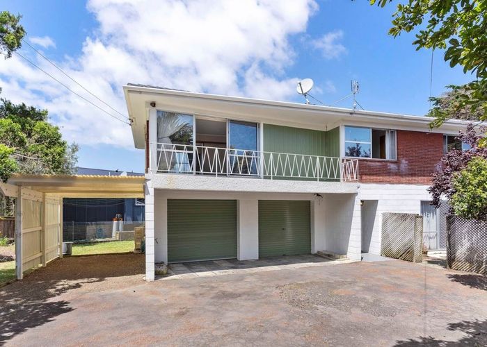  at 27 First View Avenue, Beachlands, Auckland