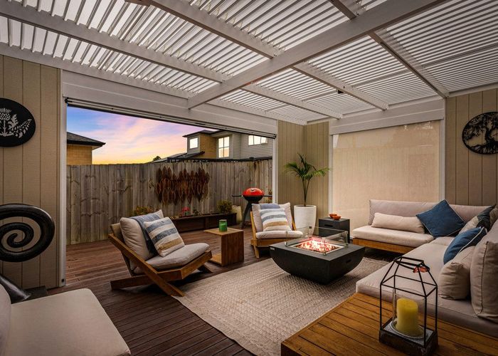  at 17 Eric Gifford Drive, Ranui, Waitakere City, Auckland