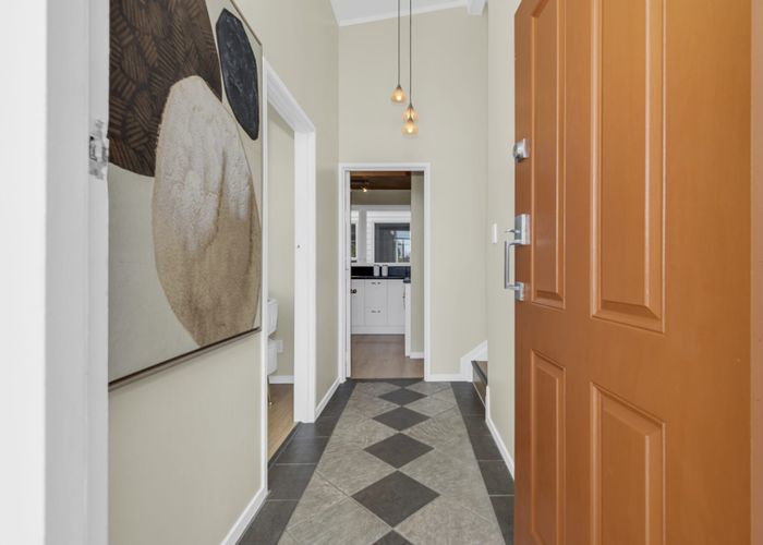  at 71 Beechdale Crescent, Pakuranga Heights, Manukau City, Auckland