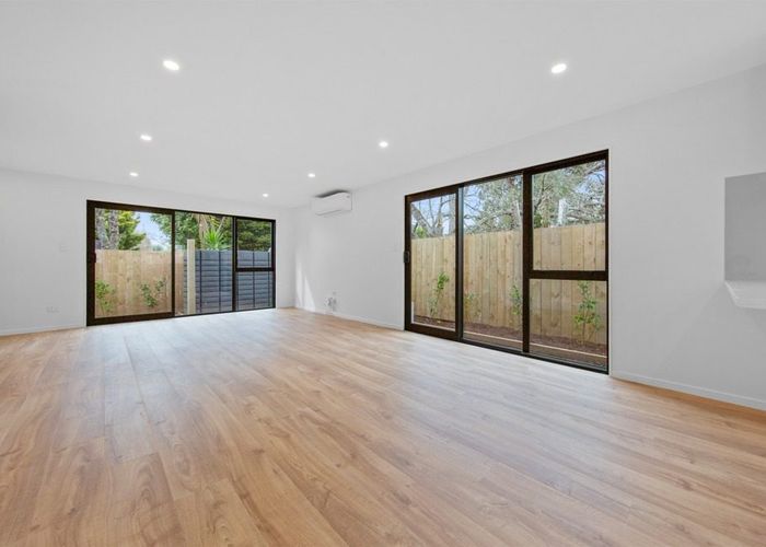  at 41 Golf Road, New Lynn, Waitakere City, Auckland