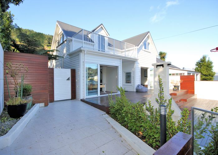  at 72 Oxford Street, Lyttelton