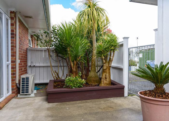  at 5/21 Ruarangi Road, Mount Albert, Auckland