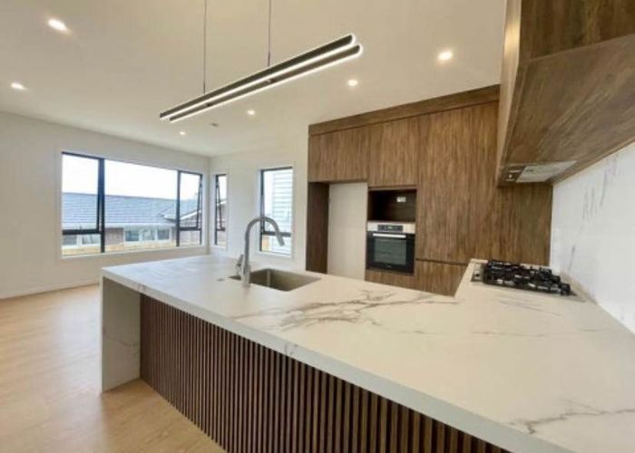  at 91B Sunrise Avenue, Murrays Bay, Auckland