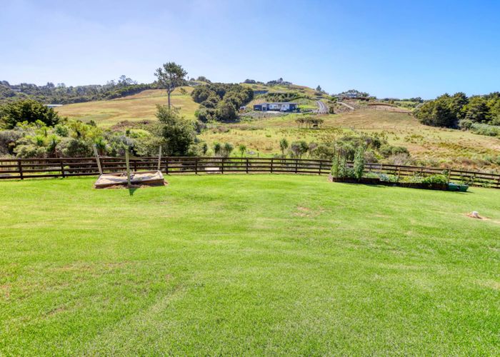  at 52 Darmah Lane, Kaiwaka