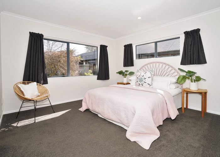  at 35 Farringdon Avenue, Rototuna North, Hamilton