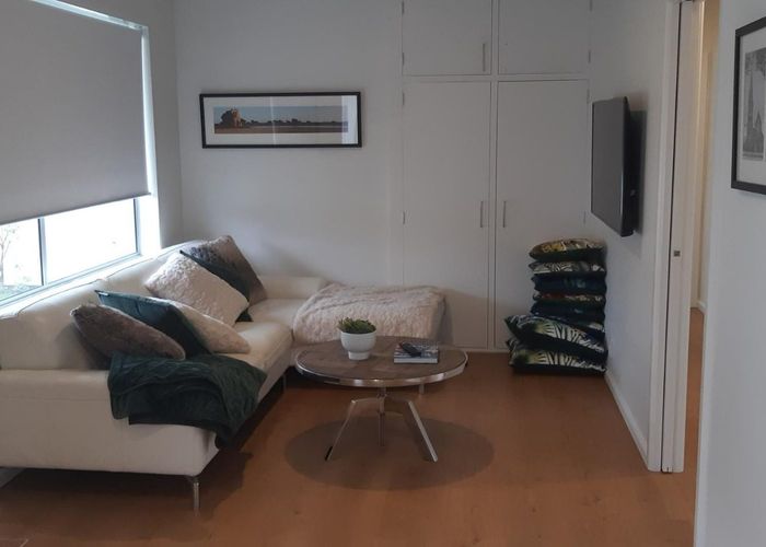  at 2/37b  Main Road, Redcliffs, Christchurch City, Canterbury