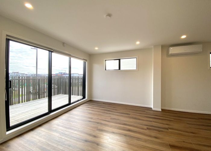  at 67  Joshua Carder Dr, Hobsonville, Waitakere City, Auckland