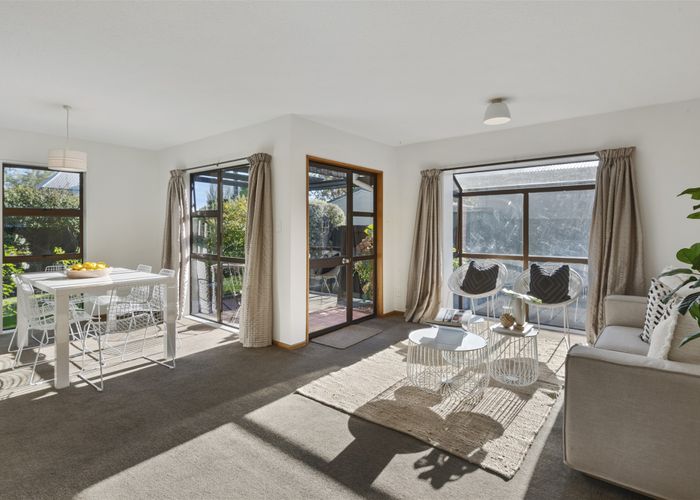  at 1/64 Searells Road, Strowan, Christchurch