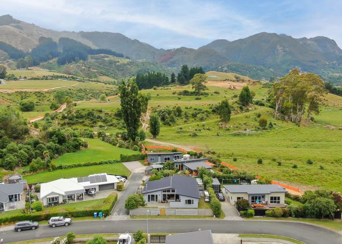  at 14 Kohikiko Place, Pohara