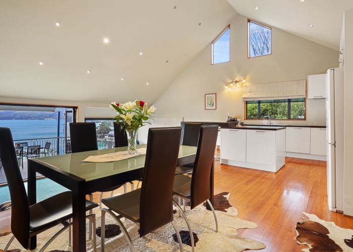  at 462 Marine Drive, Charteris Bay, Governors Bay