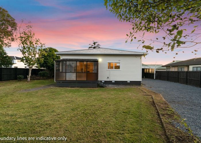  at 76 Manuroa Road, Takanini, Papakura, Auckland