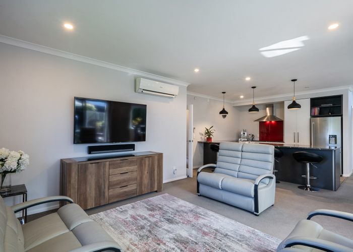  at 11 Paparoa Crescent, Aotea, Porirua