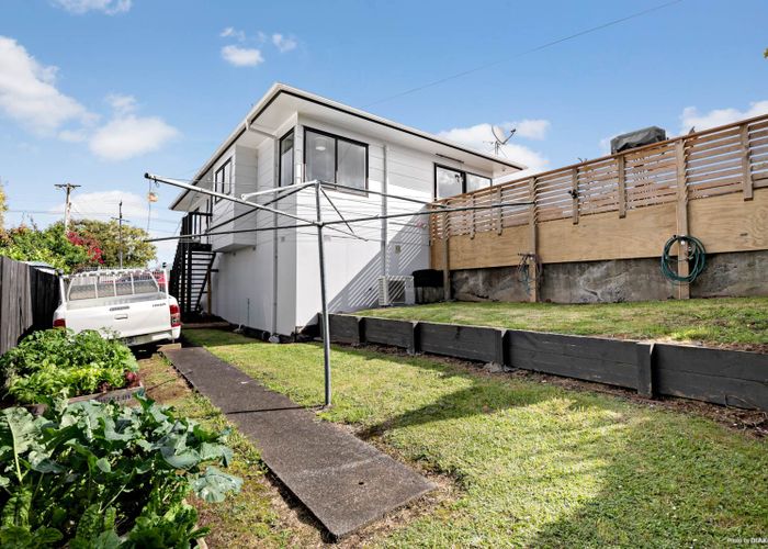  at 2/22 Myers Road, Manurewa East, Auckland