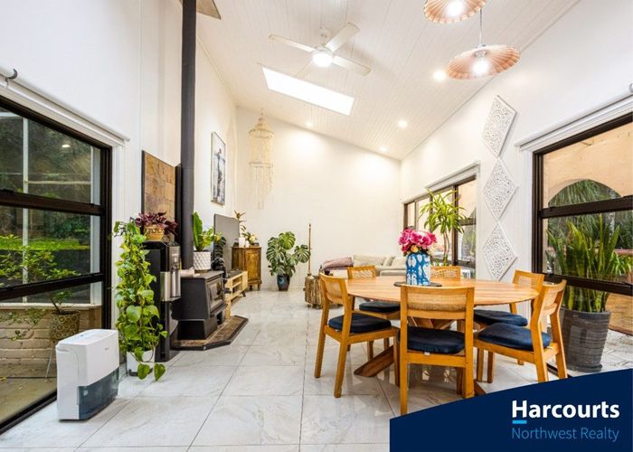  at 719 Scenic Drive, Henderson Valley, Waitakere City, Auckland