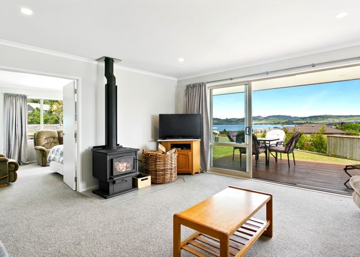  at 45 Botanical Heights Drive, Waipahihi, Taupo
