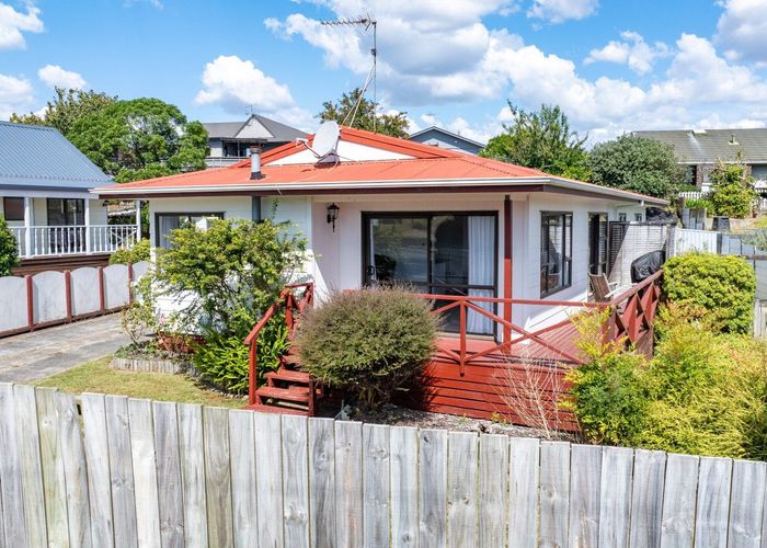  at 207 Grandview Road, Nawton, Hamilton