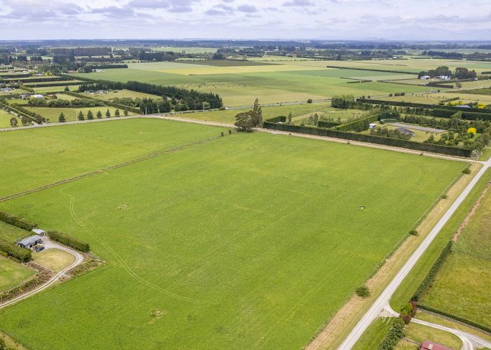  at 16 Howsons Road, Cust, Cust