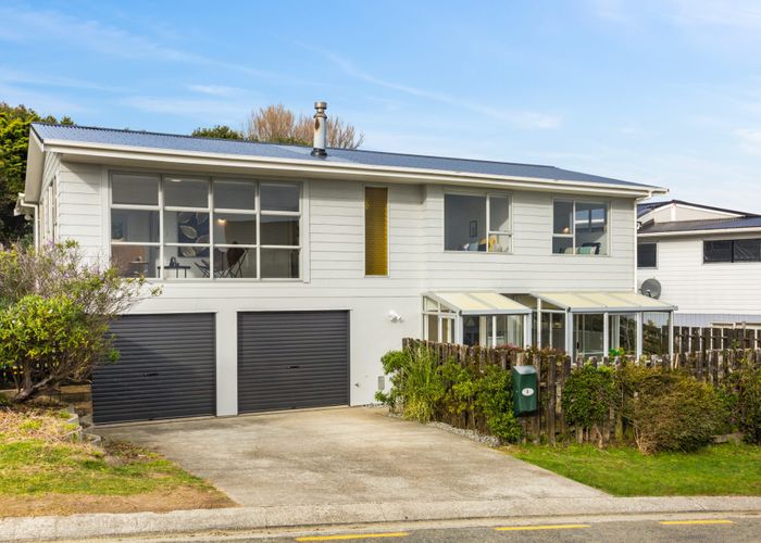  at 6 Tregear Place, Camborne, Porirua