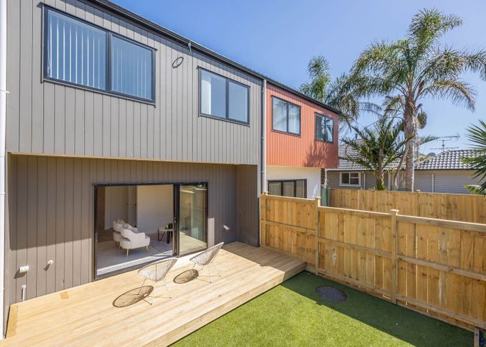  at 48C Tamatea Avenue, Point England, Auckland City, Auckland