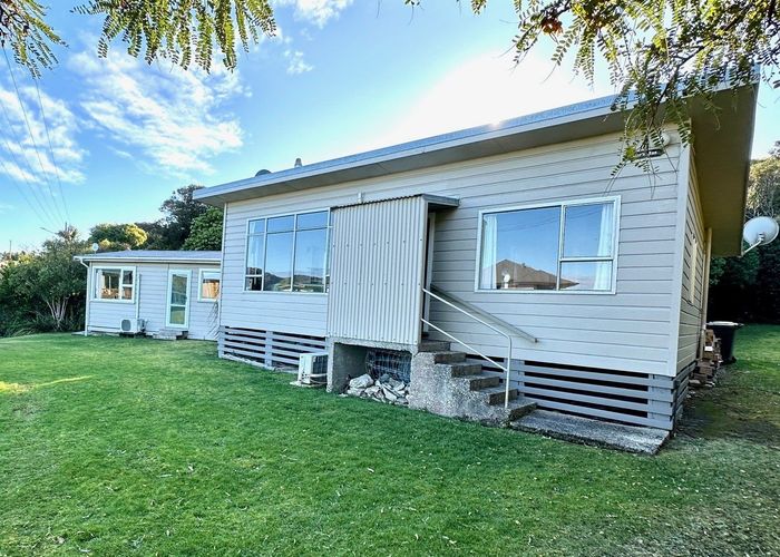  at 14 Totara Street, Kaka Point
