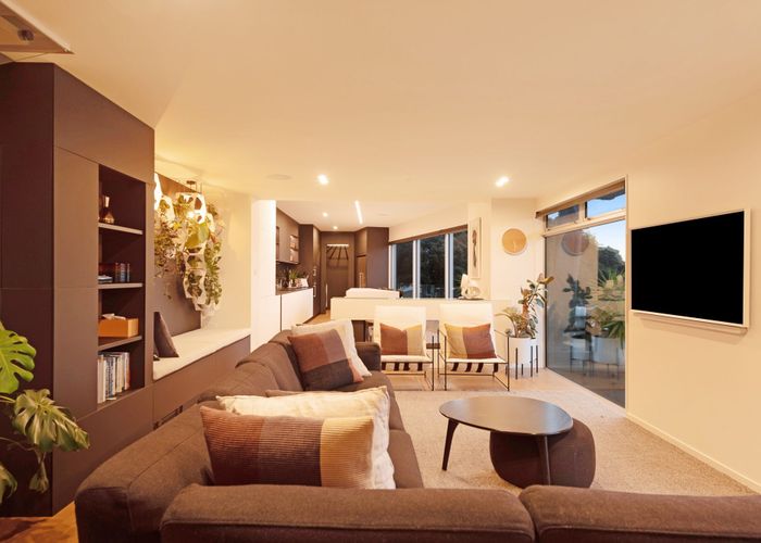  at 42 Newport Terrace, Seatoun, Wellington