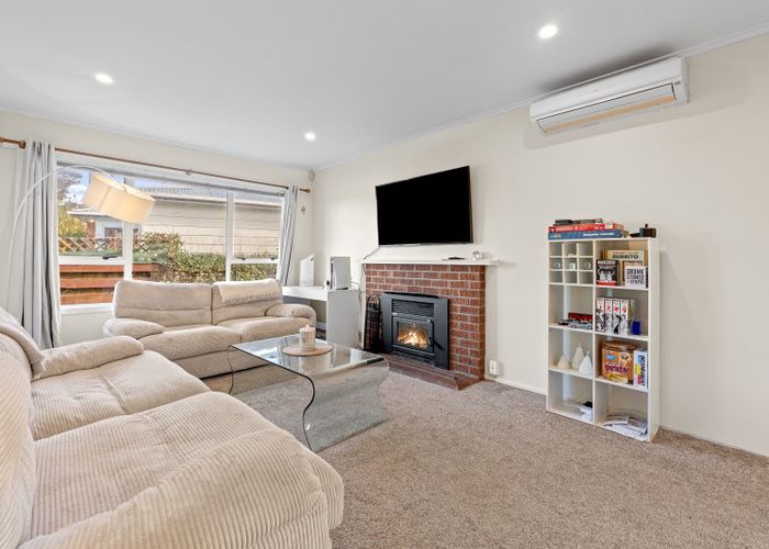  at 56 Botany Road, Botany Downs, Manukau City, Auckland