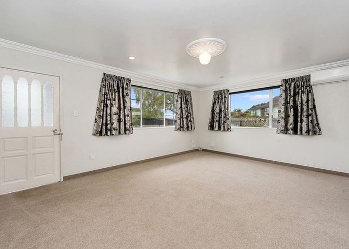  at 6 Leonard Place, Dinsdale, Hamilton, Waikato