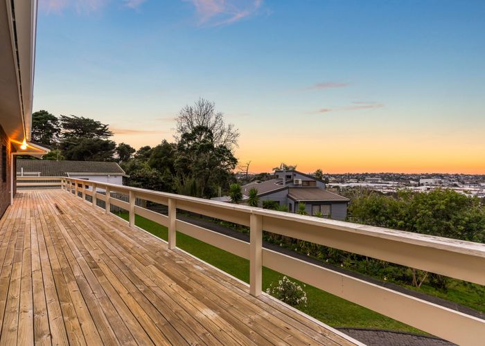  at 22 Rhinevale Close, Henderson, Waitakere City, Auckland
