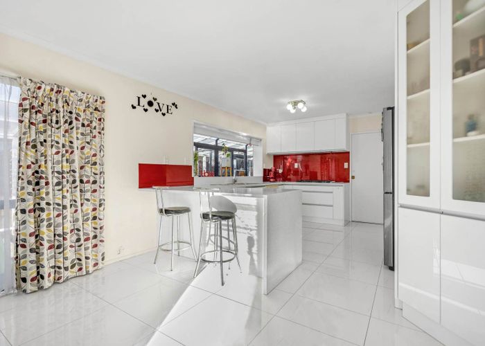 at 4 Farmdale Court, Flat Bush, Manukau City, Auckland