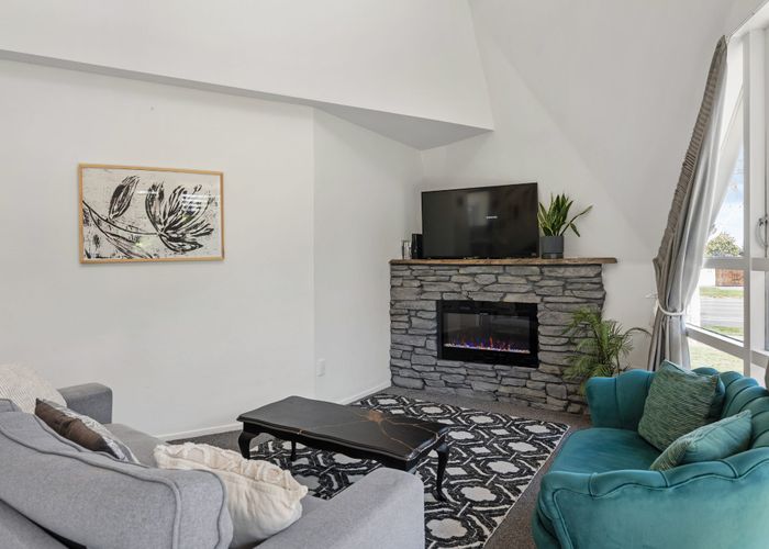  at 1/280 Memorial Avenue, Burnside, Christchurch City, Canterbury