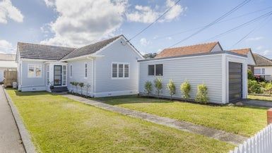  at 439 Broadway, Miramar, Wellington
