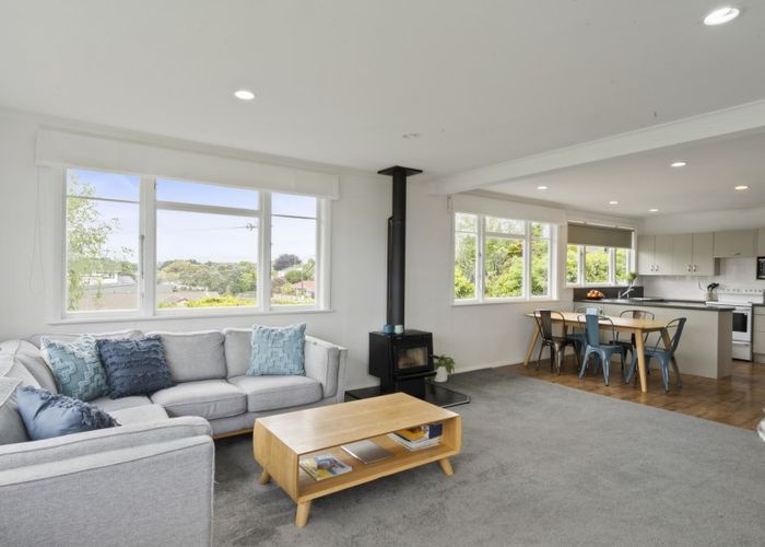  at 1 Fairfax Terrace, Frankleigh Park, New Plymouth