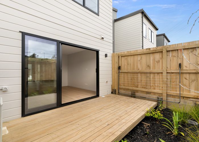  at 25 Awhi Lane, Massey, Waitakere City, Auckland