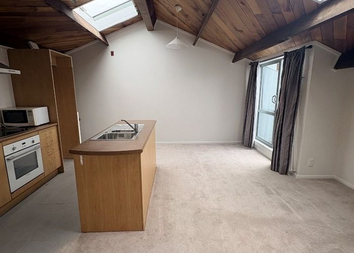  at 21/220 Thorndon Quay, Thorndon, Wellington, Wellington