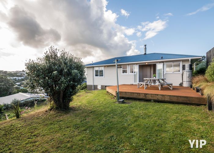  at 26 Lyndfield Lane, Newlands, Wellington