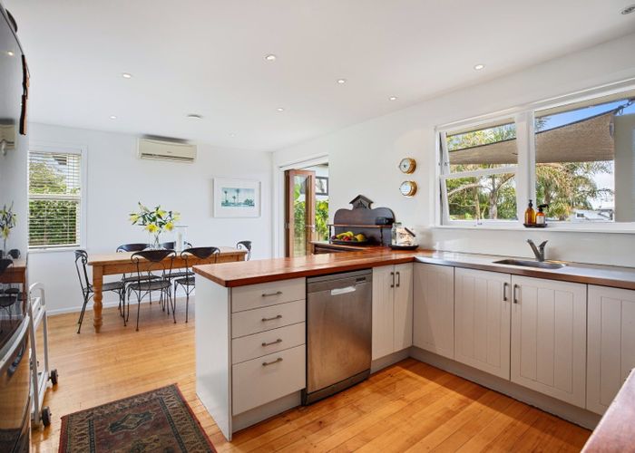  at 27 Campbell Road, Mount Maunganui, Mount Maunganui