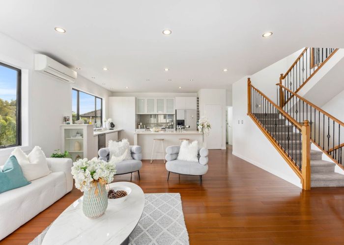  at 92 Schnapper Rock Road, Albany, North Shore City, Auckland