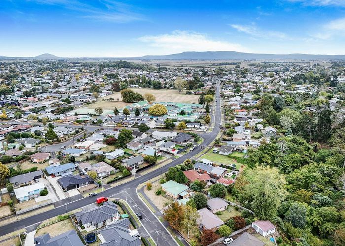  at 1 Keitha Place, Glenview, Hamilton, Waikato