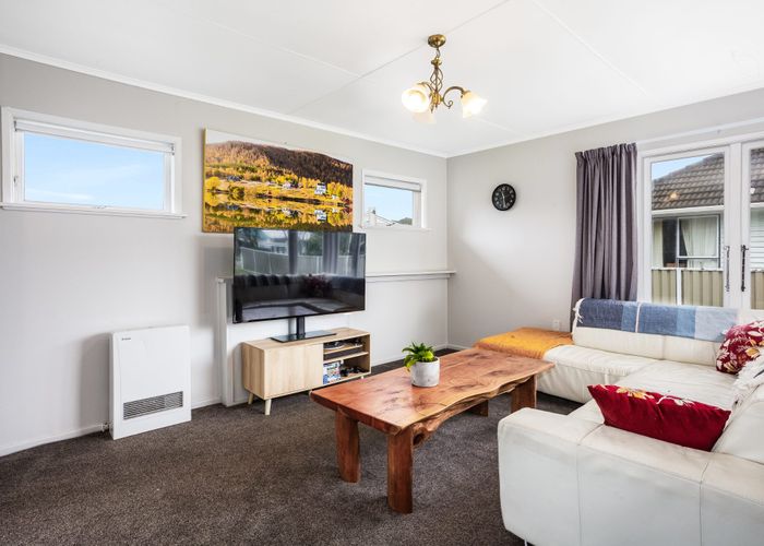  at 10 Nelson Crescent, Wainuiomata, Lower Hutt
