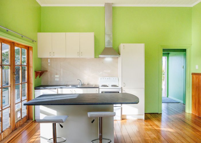  at 28 Alexander Street, Awapuni, Palmerston North, Manawatu / Whanganui
