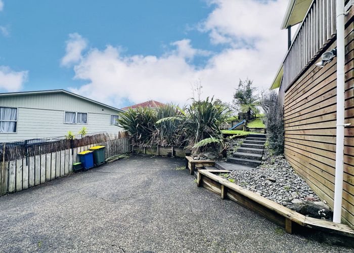  at 6A Nielsen Place, Massey, Waitakere City, Auckland