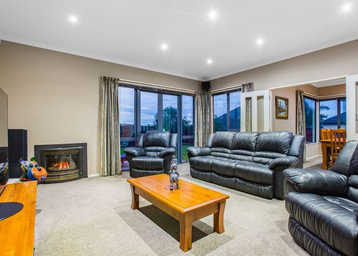  at 80 Navigation Drive, Whitby, Porirua