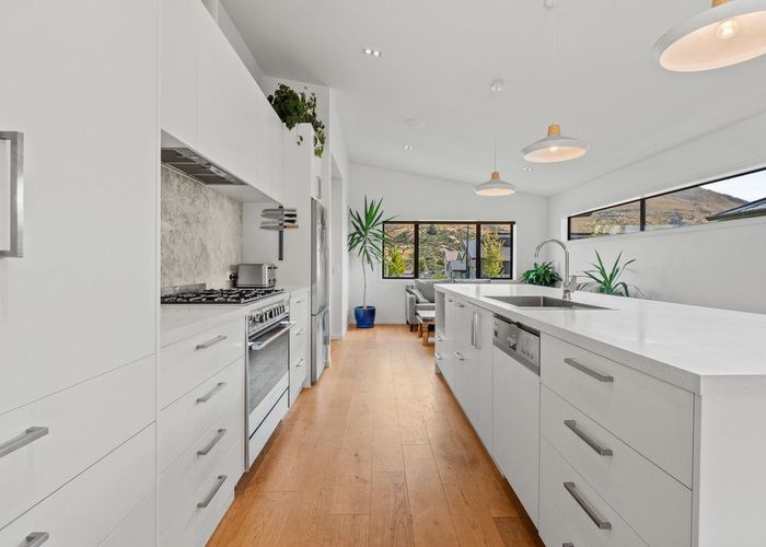  at 17 Howden Drive, Hanley's Farm, Jacks Point, Queenstown-Lakes, Otago
