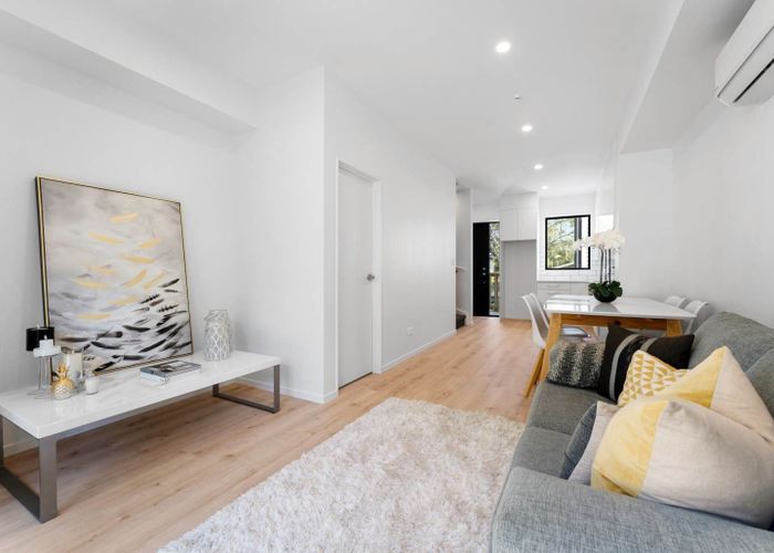  at 6/22 Takapu Street, Henderson, Waitakere City, Auckland