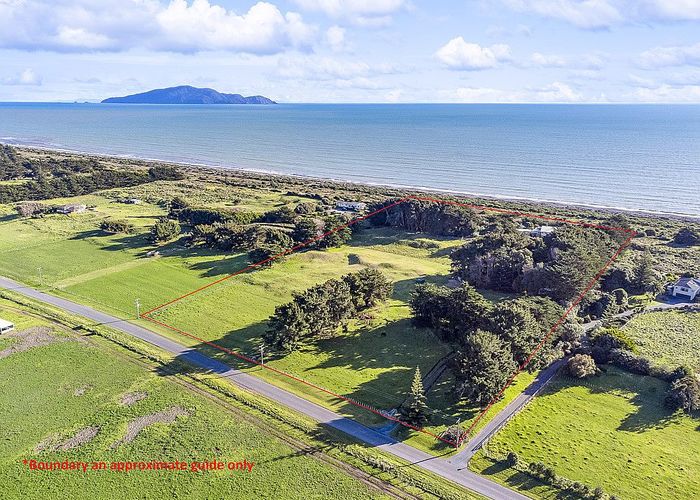  at 133 Sims Road, Te Horo Beach